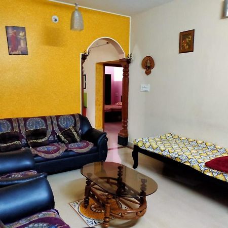 Maanyatha Home Stay Manipal Exterior photo