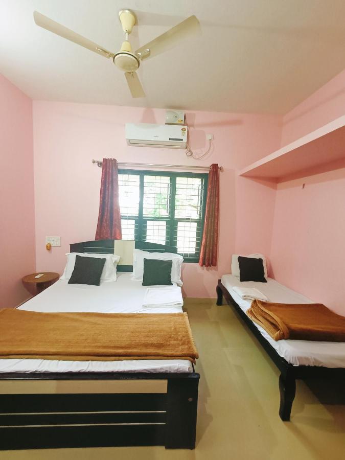 Maanyatha Home Stay Manipal Exterior photo